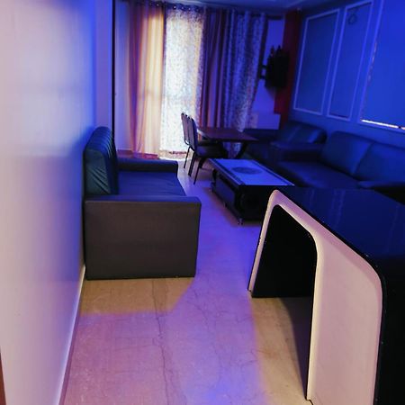 Vinanda Home Stay نيودلهي المظهر الخارجي الصورة